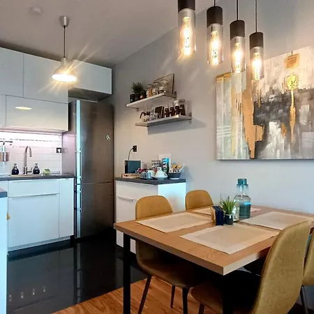 Modern Comfort Near Airport, The Mall, Techpark By Keybox Szófia