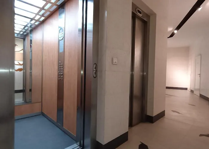 Modern Comfort Near Airport, The Mall, Techpark By Keybox * Sofie