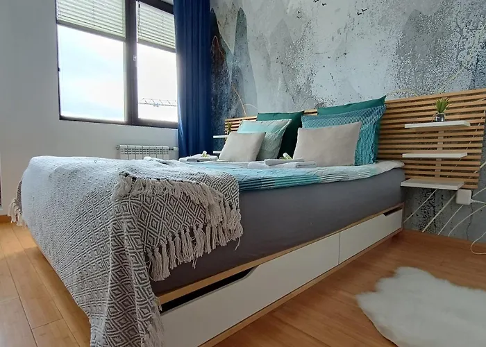 Modern Comfort Near Airport, The Mall, Techpark By Keybox *