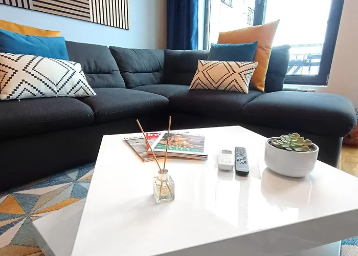 Modern Comfort Near Airport, The Mall, Techpark By Keybox