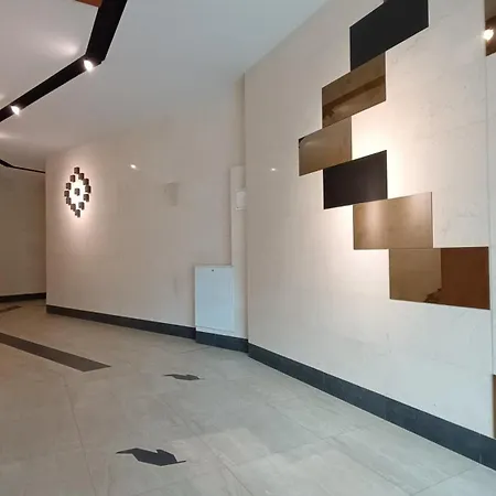 Апартаменты Modern Comfort Near Airport, The Mall, Techpark By Keybox *