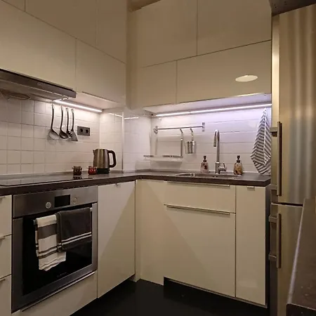 Modern Comfort Near Airport, The Mall, Techpark By Keybox *