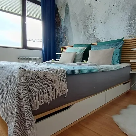 Modern Comfort Near Airport, The Mall, Techpark By Keybox *