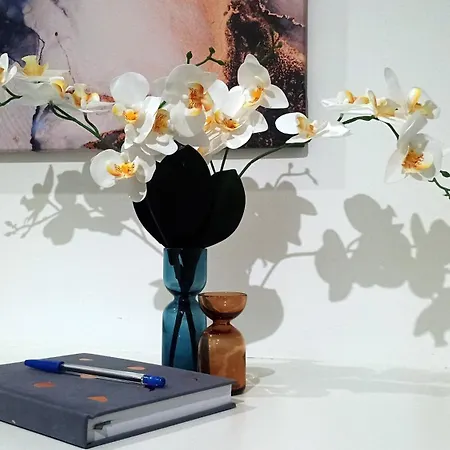 Modern Comfort Near Airport, The Mall, Techpark By Keybox Apartmán Sofie